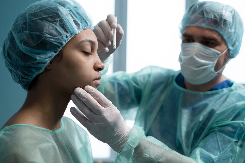 Enxertos ósseos e placas para cirurgia facial: precisão e acabamento estético com tecnologia medCosta